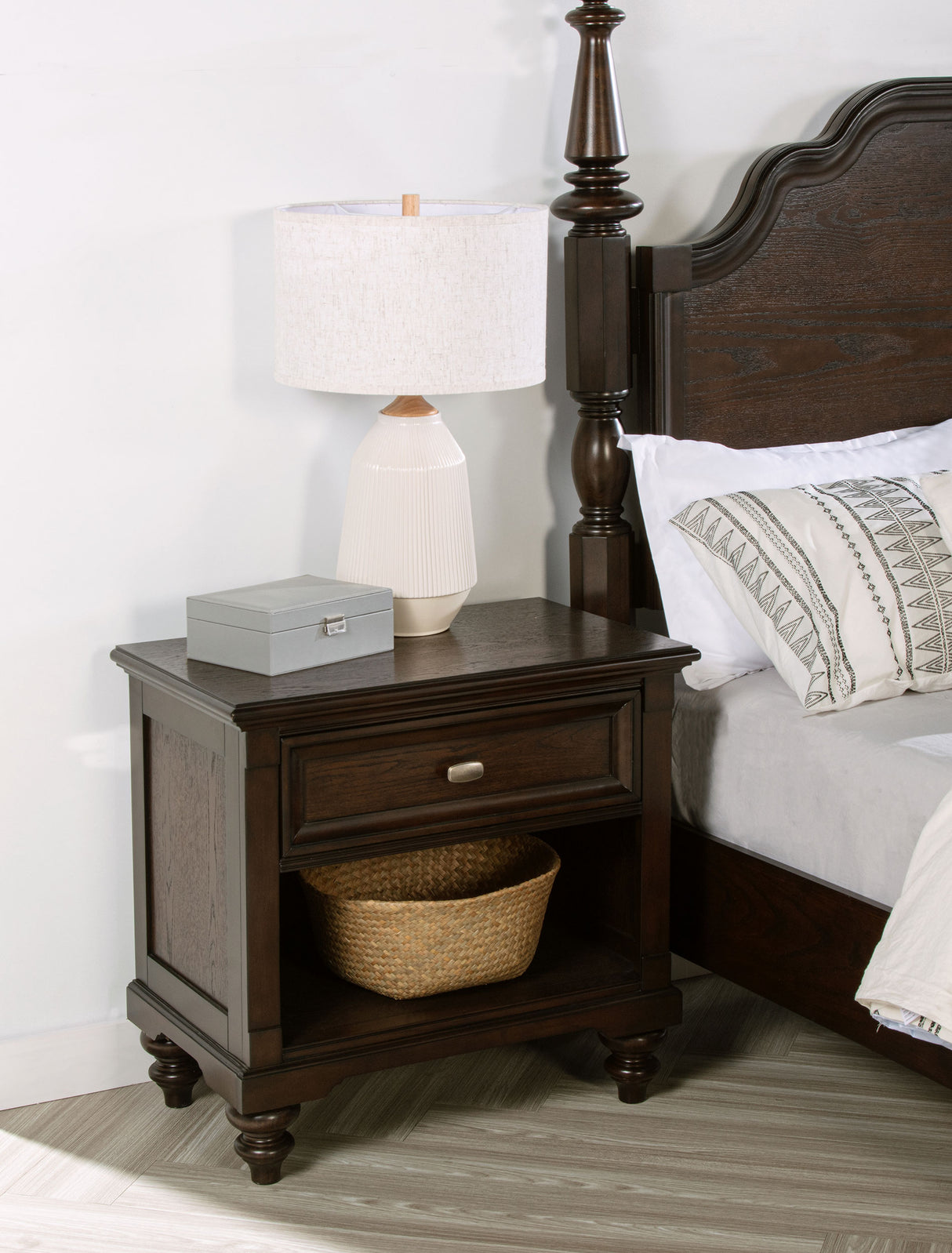 Andover 1-drawer Nightstand Bedside Table Dark Oak - Home Elegance USA