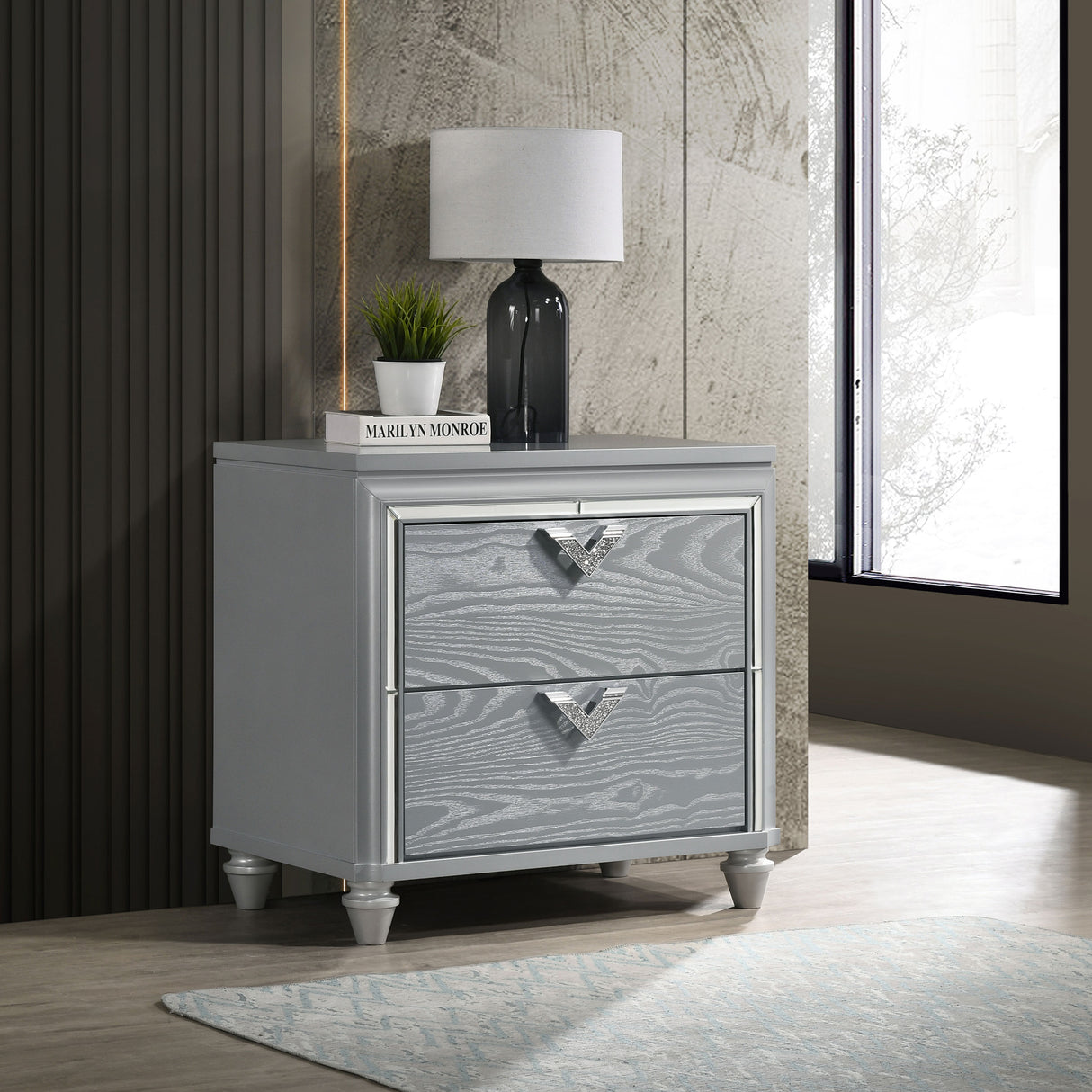 Nightstand - Veronica 2-drawer Nightstand Bedside Table Light Silver