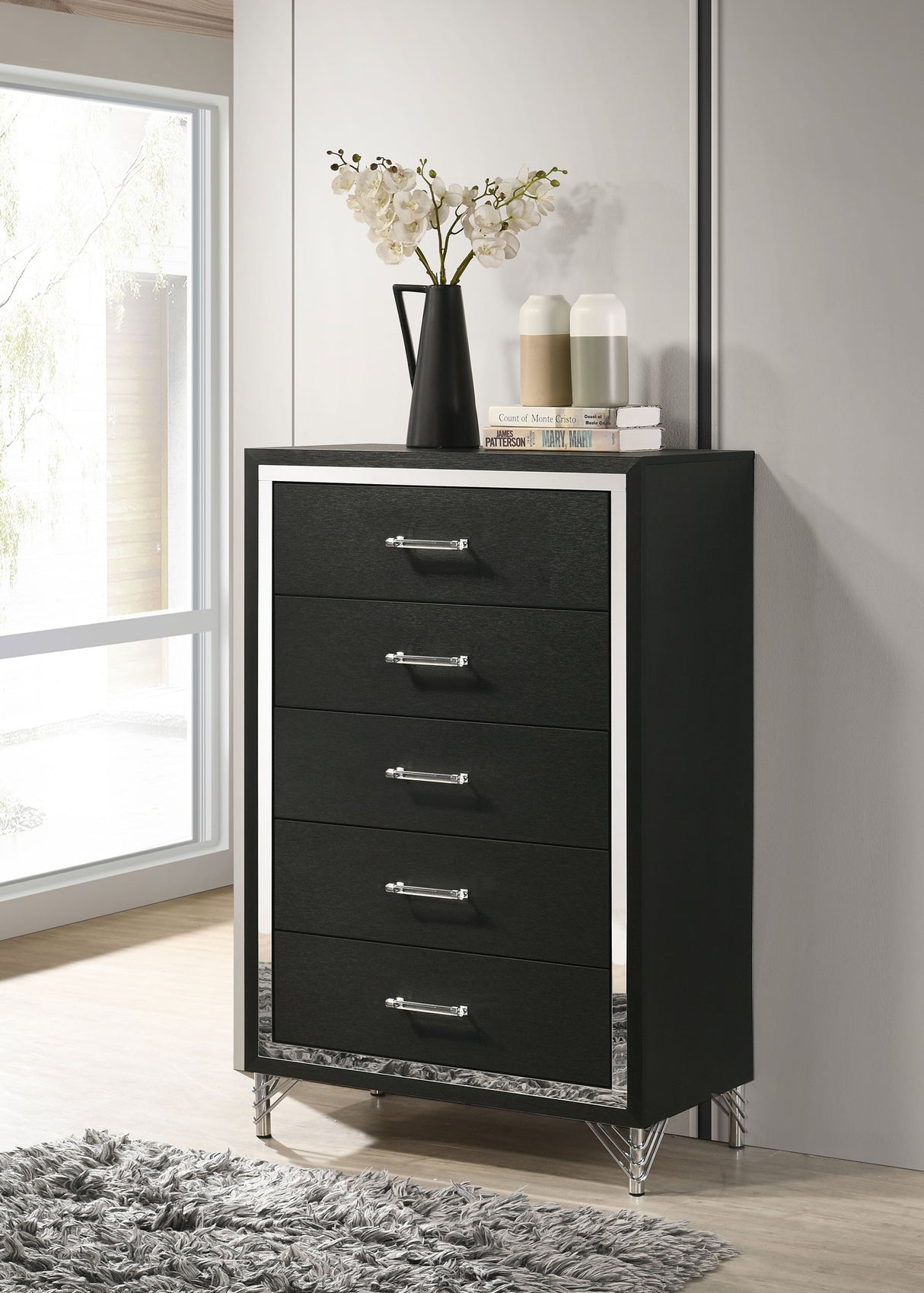 Lucia 5-drawer Bedroom Chest of Drawers Black - Home Elegance USA