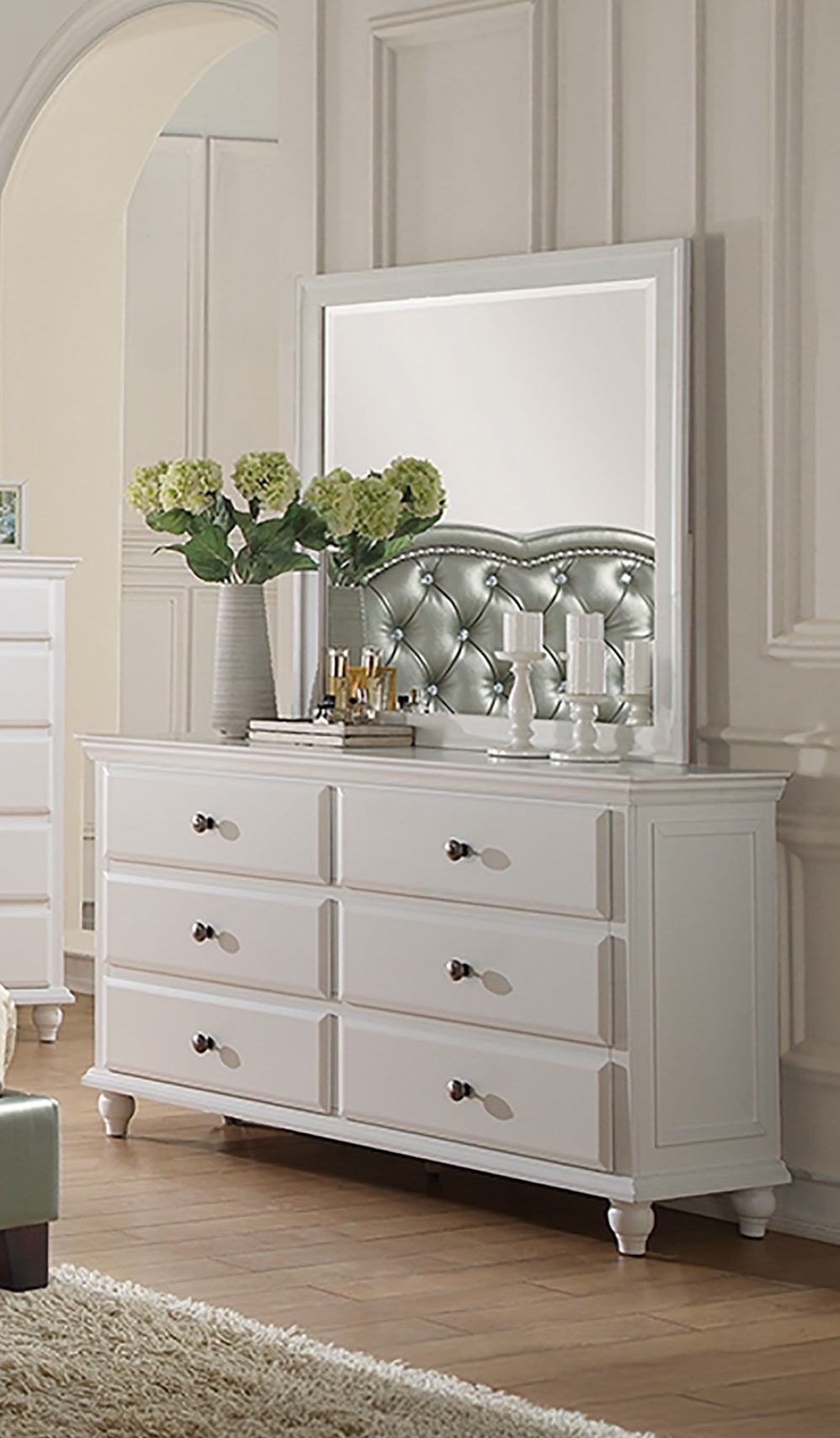 Modern Style 1pc Dresser White Finish Knob Handles Bedroom Furniture