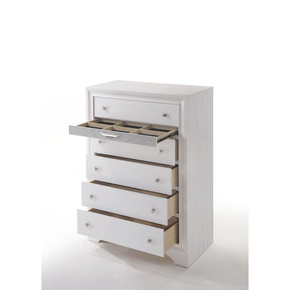 Acme - Naima Chest 25776 White Finish