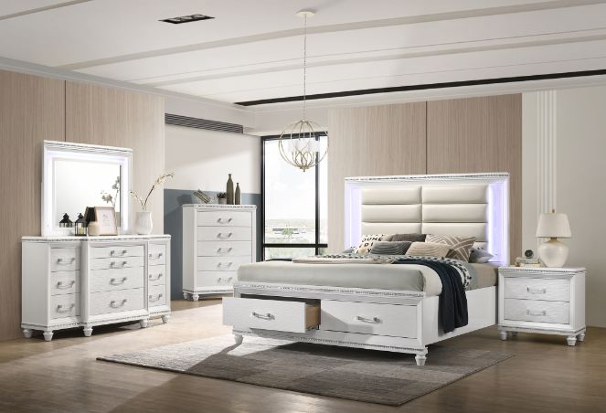 Acme - Sadie Queen Bed 28740Q LED, Pearl White Synthetic Leather & White Finish