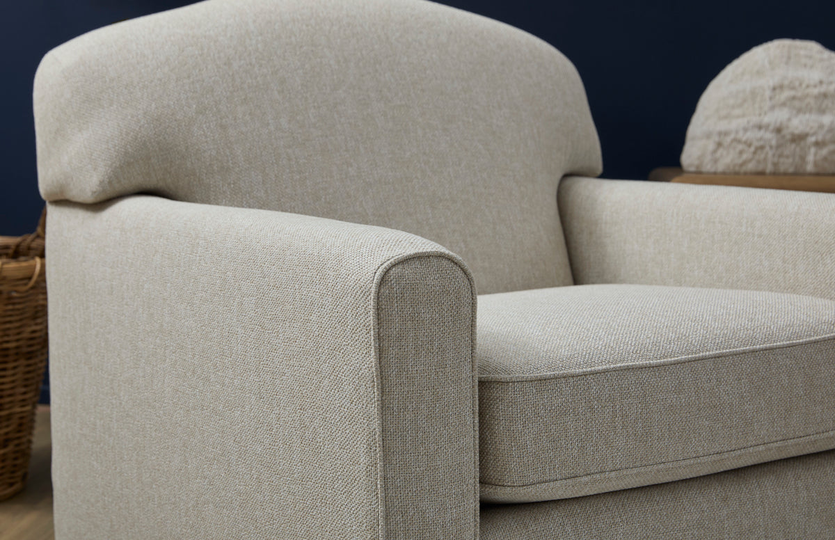 Aggie Fabric Swivel Chair | Flexsteel