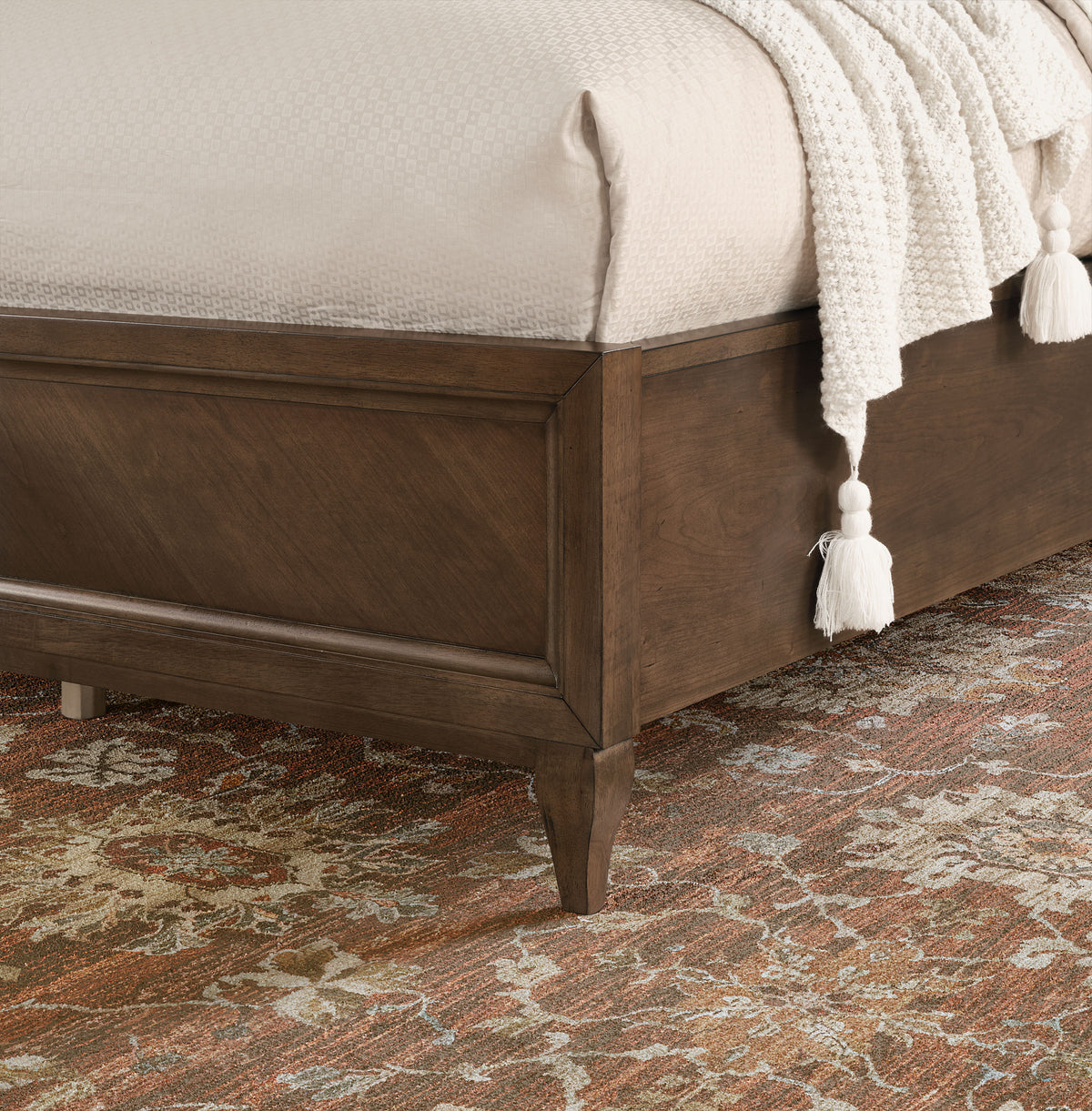 Bellevue King Bed - Whiskey Brown | Flexsteel