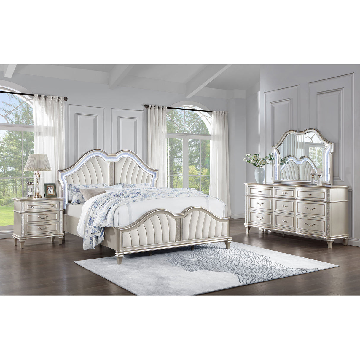 Evangeline Silver Oak 4-piece Queen Bedroom Set