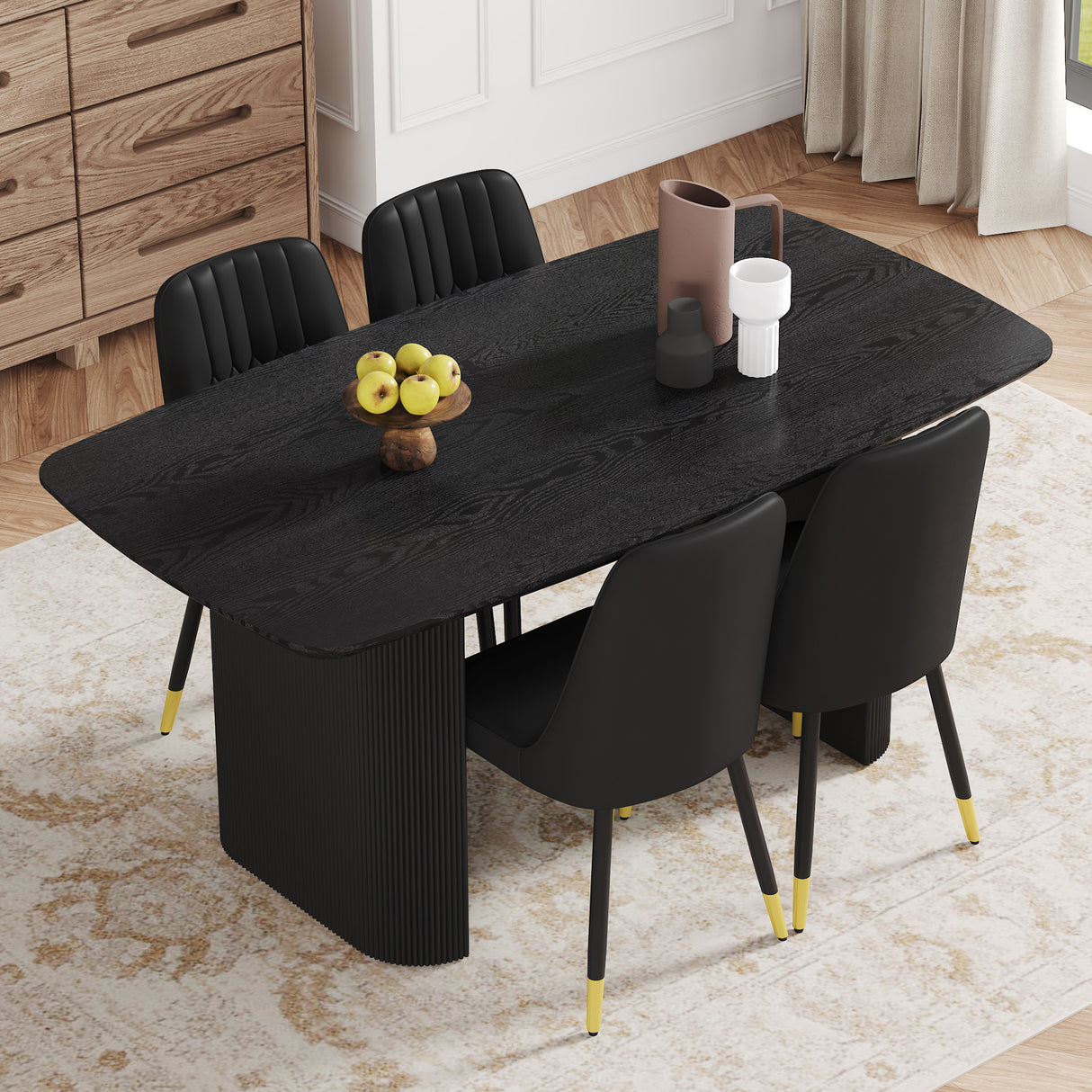 Juego de mesa y sillas. Mesa de comedor de MDF con veta de madera negra de 67 x 35,4 pulgadas: una opción simple, lujosa y estable. Combina con 4 sillas de PU negras con diseños de líneas simples en el respaldo.