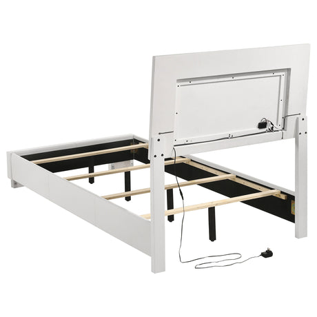 Dulcey White High Gloss 4-piece Twin Bedroom Set - sold by Home Elegance USA