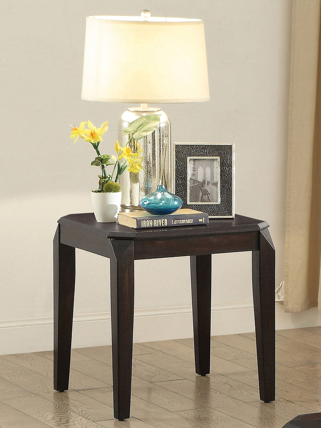 Baylor Square End Table Walnut | Coaster - 721047 - Home Elegance USA - 2