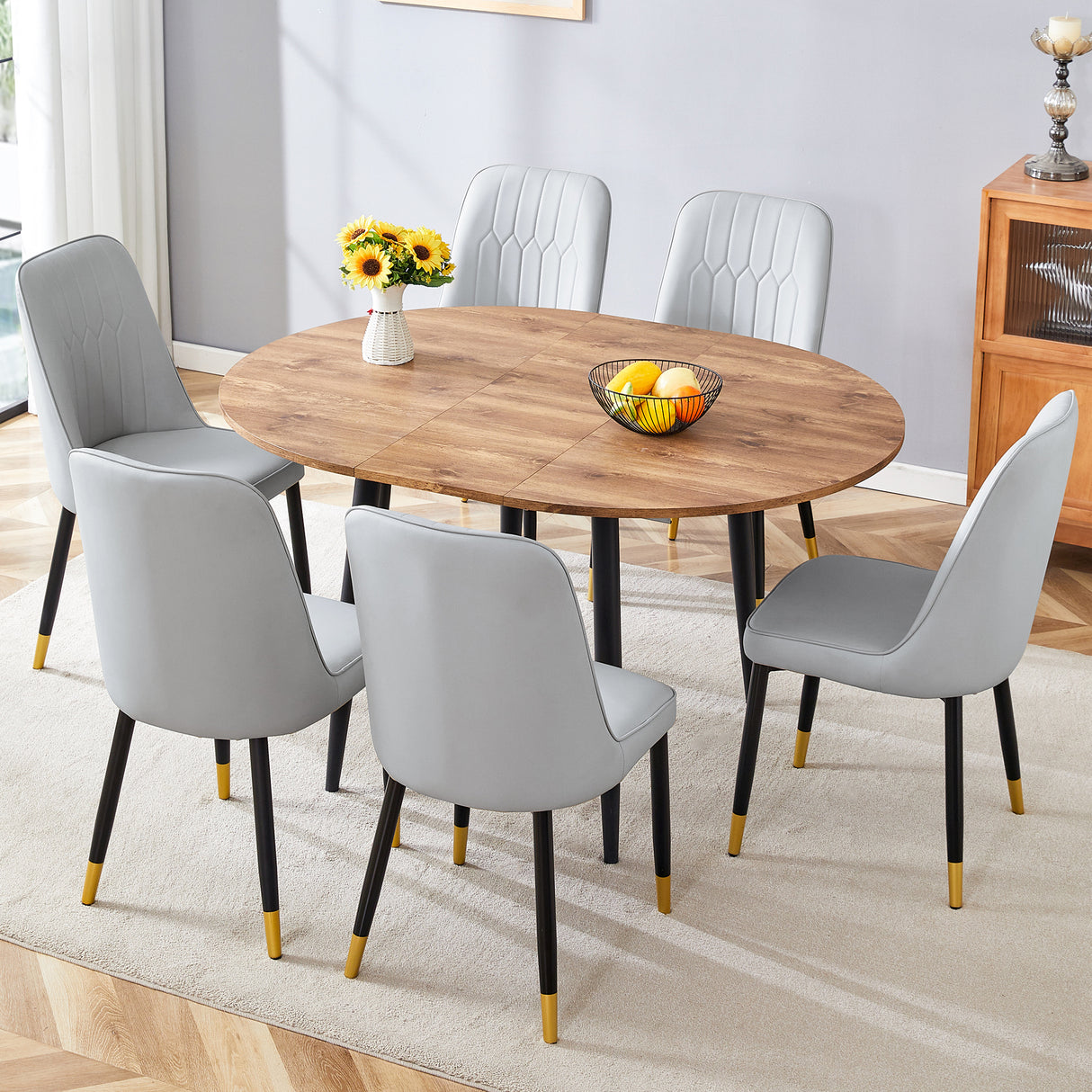Juego de mesa y sillas.Mesa de comedor moderna extensible de madera MDF.La mesa tiene un diseño telescópico, adecuado para reuniones de diferentes tamaños.Combina con 6 sillas con cojines de PU y patas de metal negro.