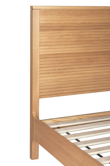 Eastern King Seattle - Modern Natural Oak Bedroom Set