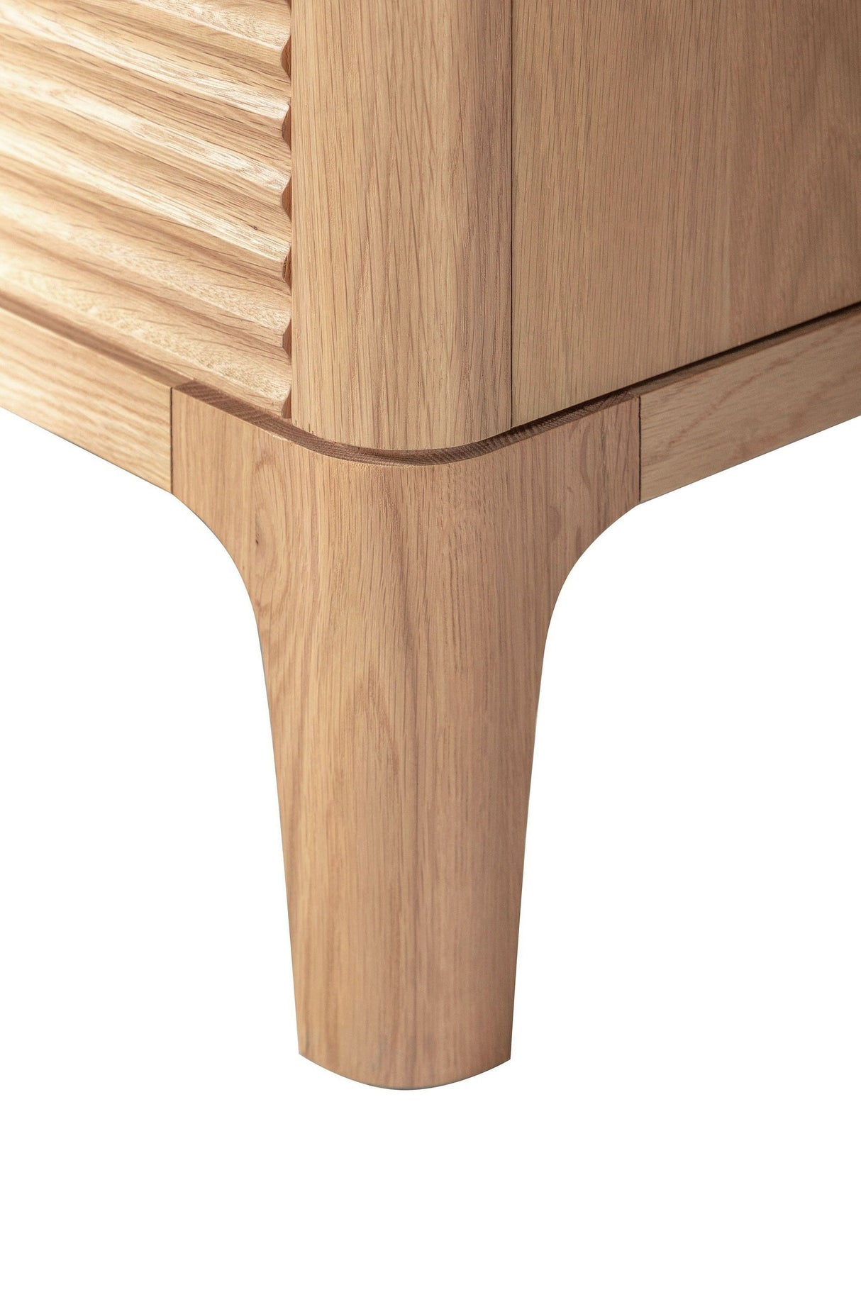 Queen Seattle - Modern Natural Oak Bedroom Set