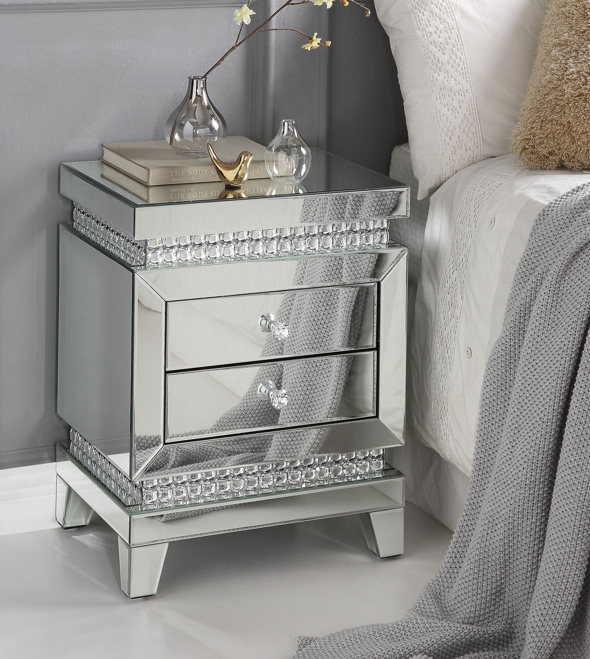 Acme - Lotus Accent Table 88054 Mirrored & Faux Ice Cube Crystals