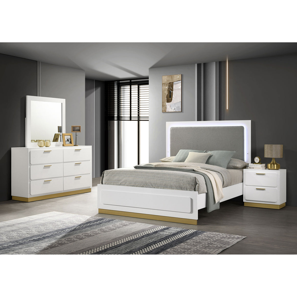 Sophia White 4-piece California King Bedroom Set
