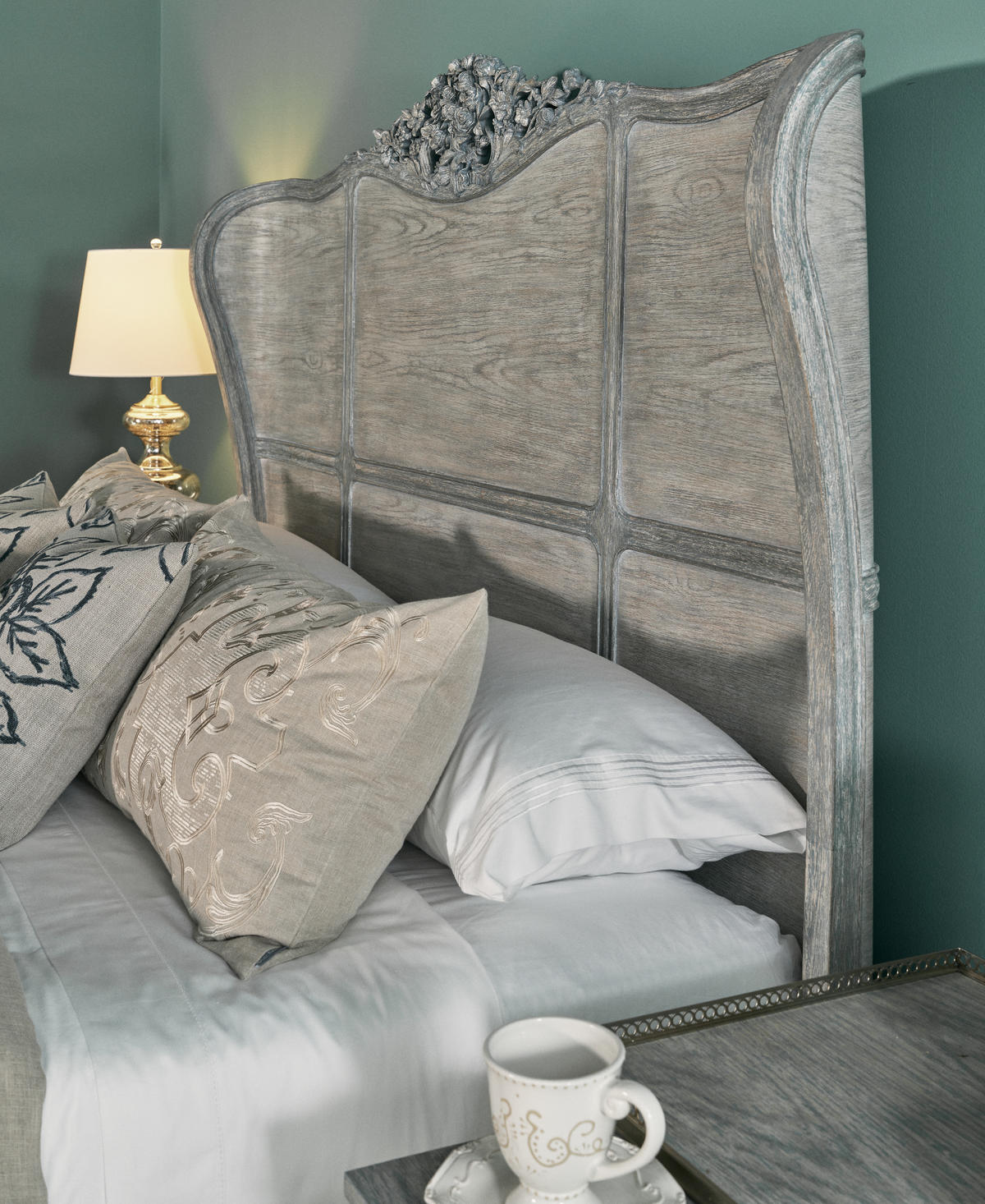 Arlingham King Shelter Bed Chipped Blue Oak | Jonathan Charles Fine Furniture