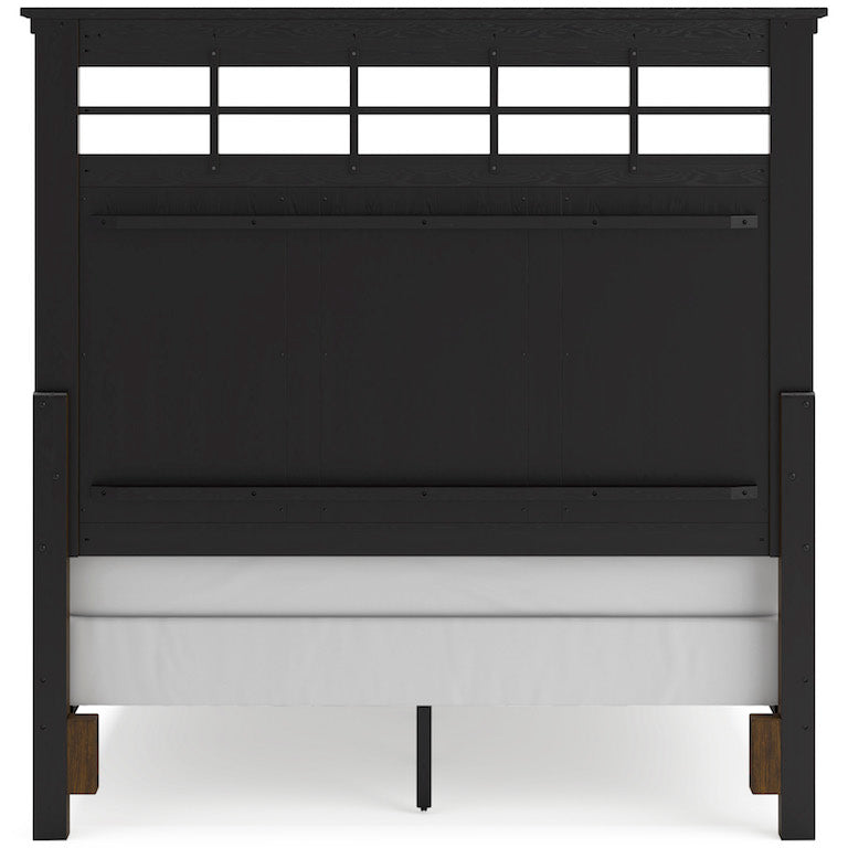 Shawbeck Queen Panel Bed Dark Brown Wood with Upholstered Bench – Benchcraft