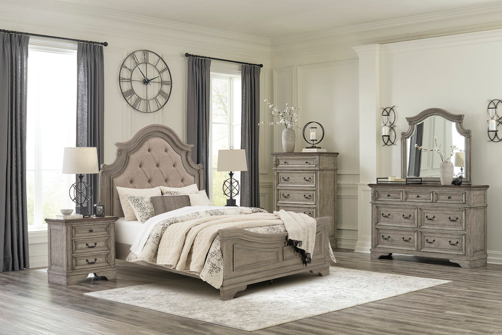Lodenbay Dresser