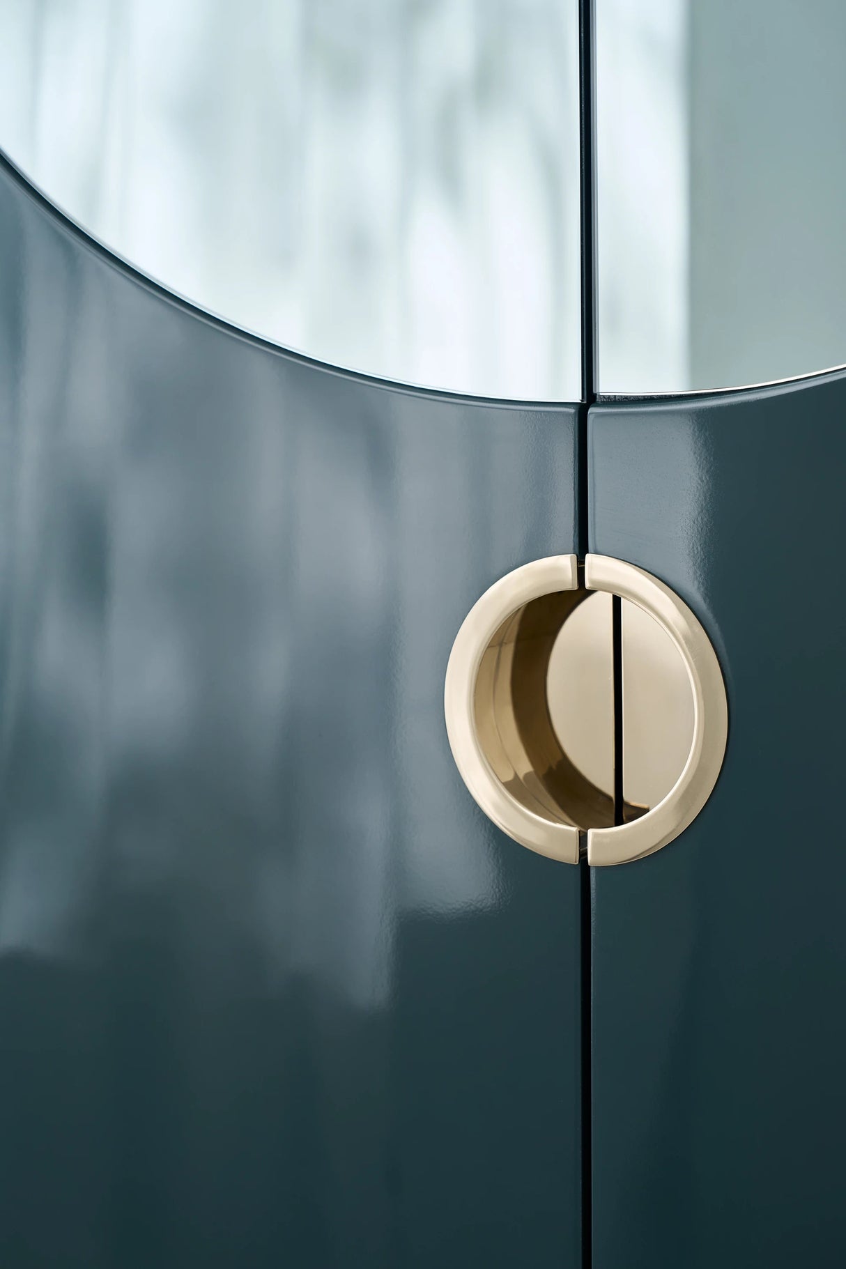 Gelee Armoire Apatite & Caramello High-Gloss | Caracole Classic
