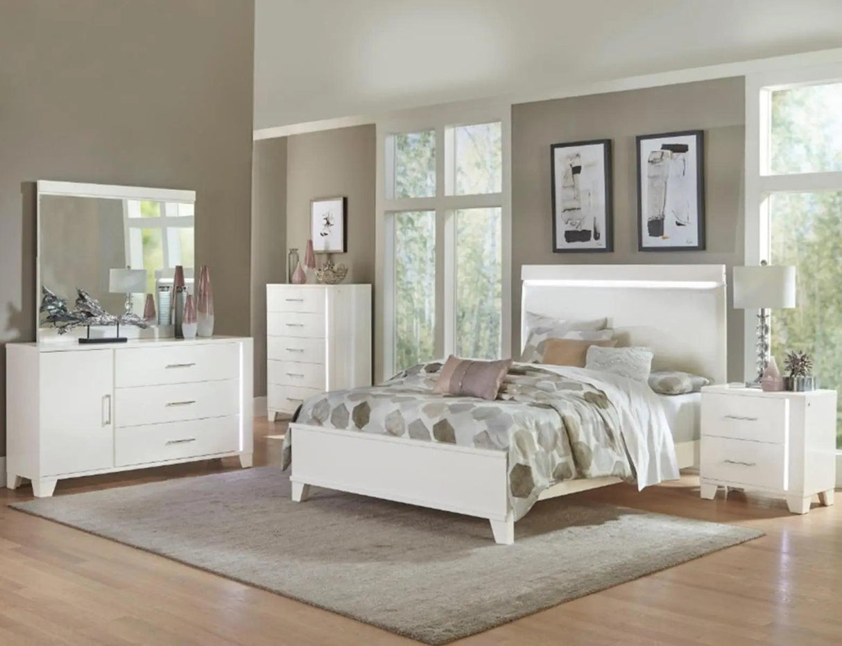 Homelegance Kerren Chest In White 1678W-9