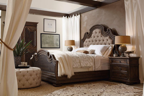 Bedroom Fair Oaks King Upholstered Bed | Hooker