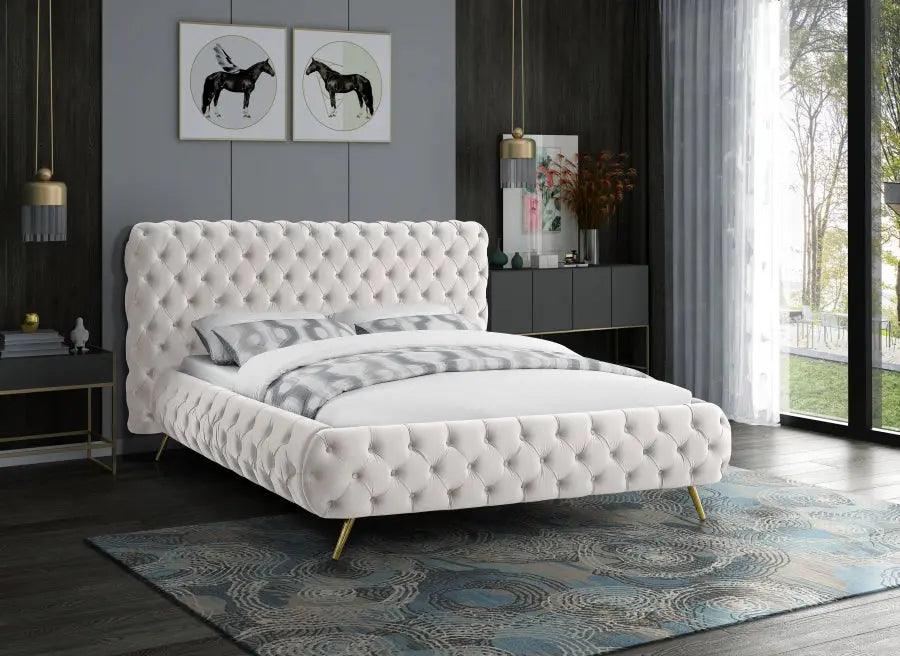 Meridian Furniture - Delano Velvet King Bed In Cream - Delanocream-K