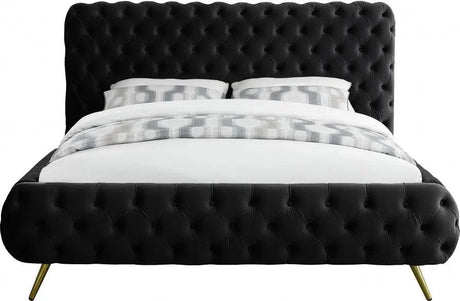 Meridian Furniture - Delano Velvet Queen Bed In Black - Delanoblack-Q