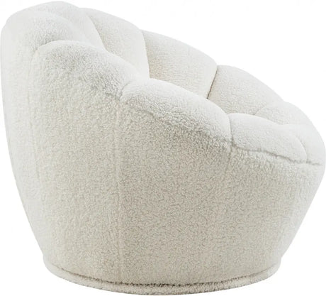 Meridian Furniture - Dream Faux Sheepskin Fur Accent Chair In White - 514Fur