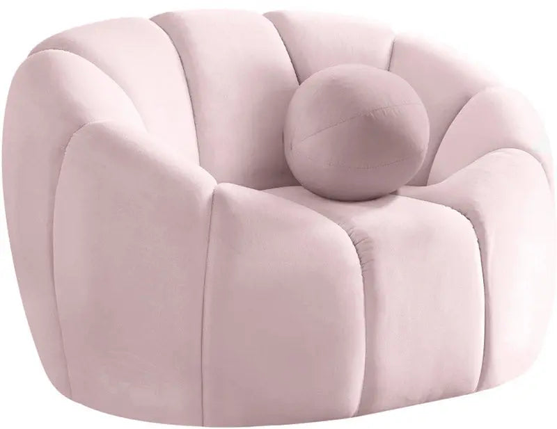 Meridian Furniture - Elijah Velvet Chair In Pink - 613Pink-C