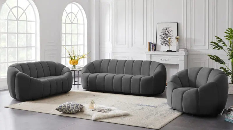 Meridian Furniture - Elijah Velvet Loveseat In Grey - 613Grey-L