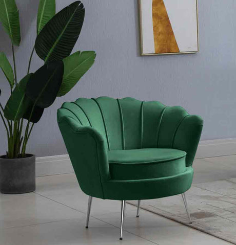 Meridian Furniture - Gardenia Velvet Chair In Green - 684Green-C