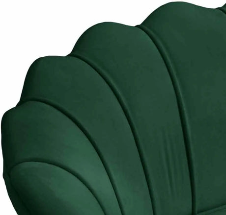 Meridian Furniture - Gardenia Velvet Chair In Green - 684Green-C