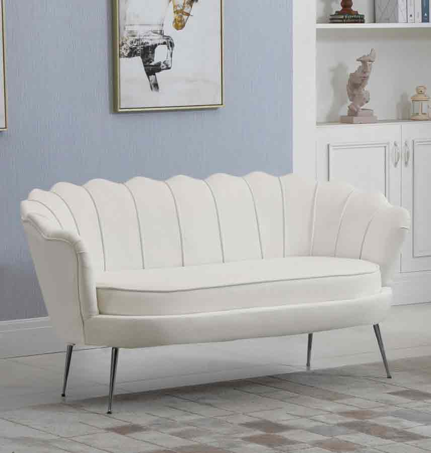 Meridian Furniture - Gardenia Velvet Loveseat In Cream - 684Cream-L