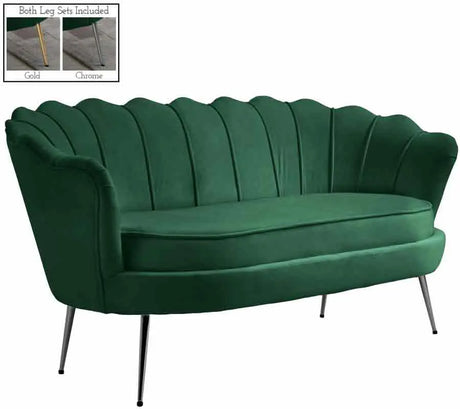 Meridian Furniture - Gardenia Velvet Loveseat In Green - 684Green-L