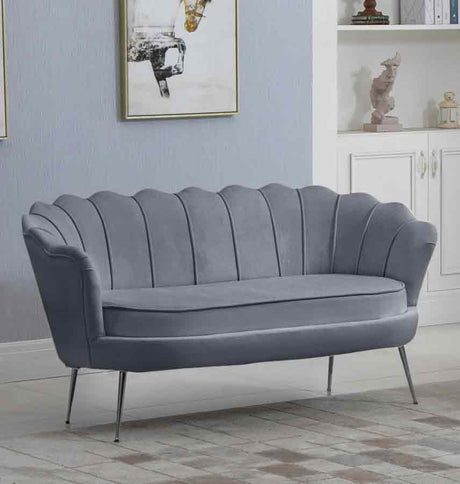 Meridian Furniture - Gardenia Velvet Loveseat In Grey - 684Grey-L