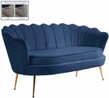 Meridian Furniture - Gardenia Velvet Loveseat In Navy - 684Navy-L