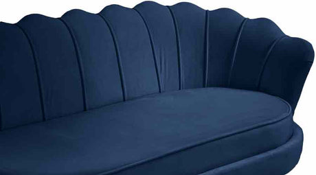 Meridian Furniture - Gardenia Velvet Loveseat In Navy - 684Navy-L