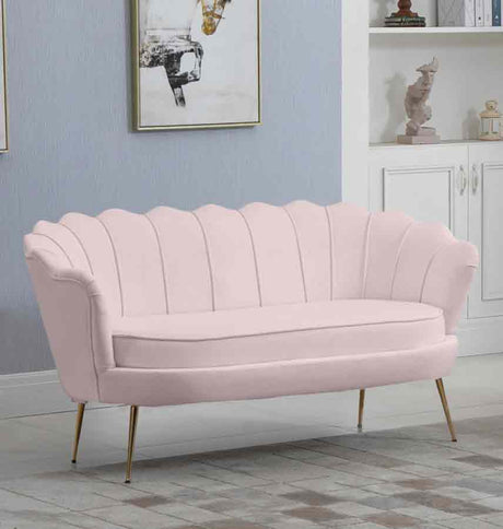 Meridian Furniture - Gardenia Velvet Loveseat In Pink - 684Pink-L