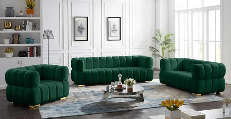 Meridian Furniture - Gwen Velvet Loveseat In Green - 670Green-L