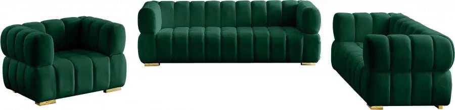 Meridian Furniture - Gwen Velvet Loveseat In Green - 670Green-L