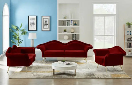 Meridian Furniture - Lips Velvet Loveseat In Red - 607Red-L