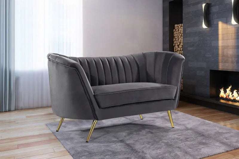 Meridian Furniture - Margo Velvet Loveseat In Grey - 622Grey-L