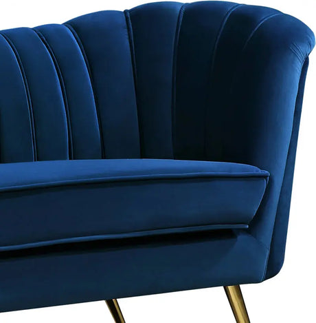 Meridian Furniture - Margo Velvet Loveseat In Navy - 622Navy-L