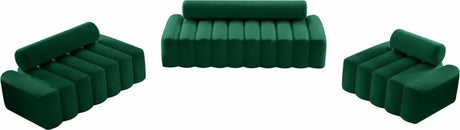 Meridian Furniture - Melody Velvet Loveseat In Green - 647Green-L