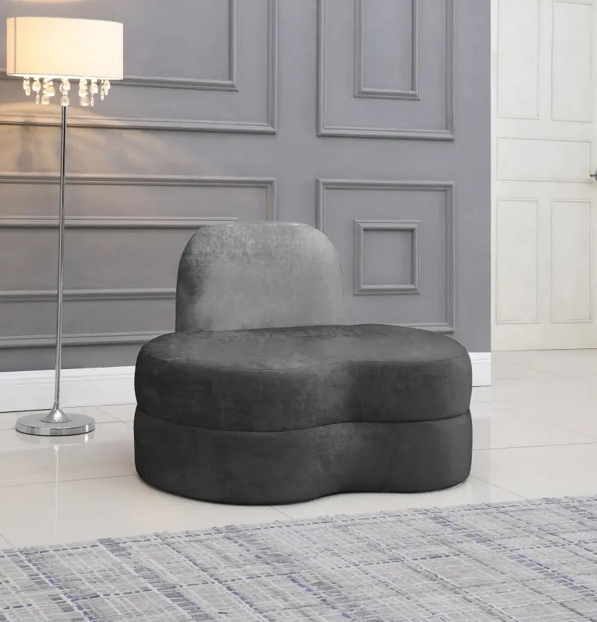 Meridian Furniture - Mitzy Velvet Chair In Grey - 606Grey-C