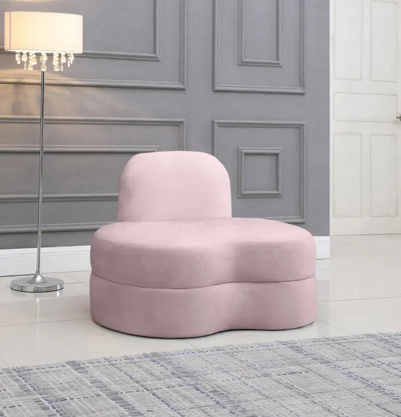 Meridian Furniture - Mitzy Velvet Chair In Pink - 606Pink-C