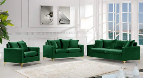 Meridian Furniture - Naomi Velvet Loveseat In Green - 633Green-L