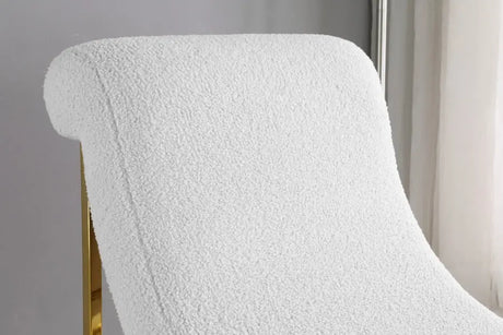 Meridian Furniture - Nube Faux Sheepskin Fur Accent Chair In White - 509Fur