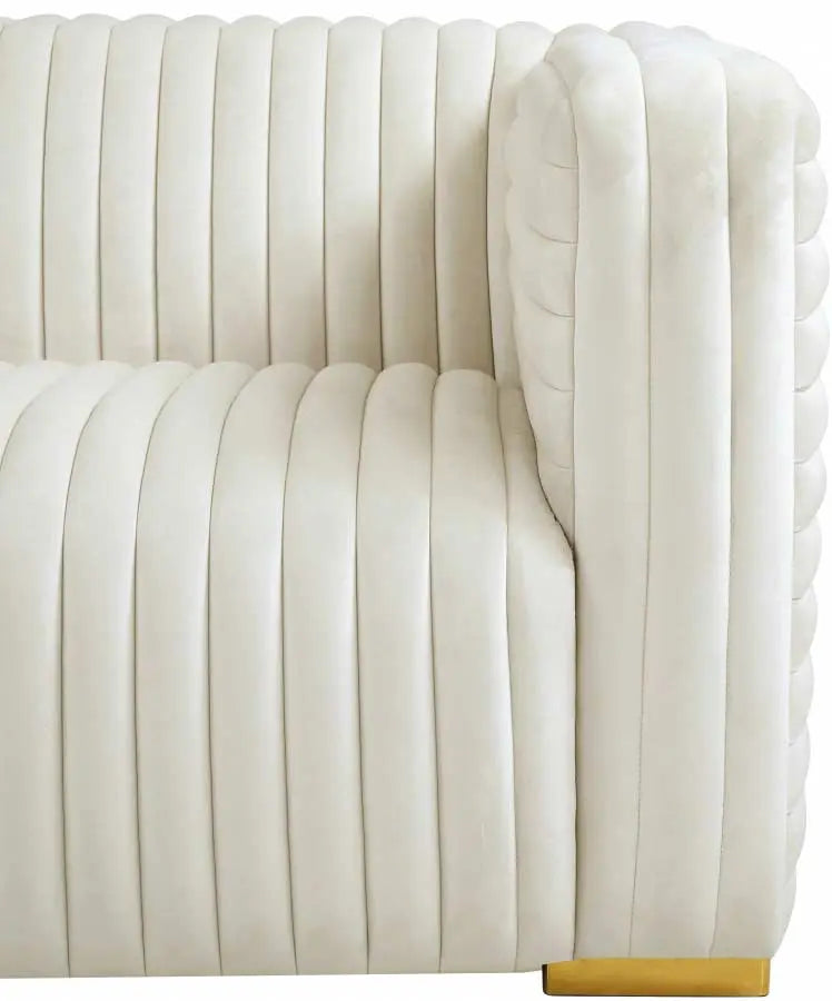 Meridian Furniture - Ravish Velvet Loveseat In Cream - 640Cream-L