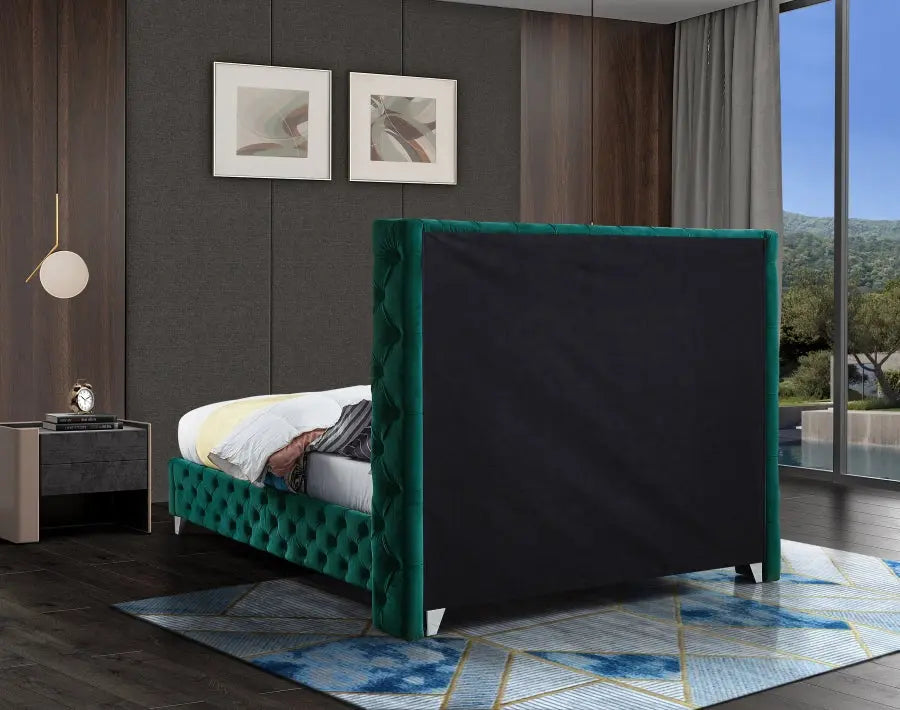 Meridian Furniture - Savan Velvet King Bed In Green - Savangreen-K