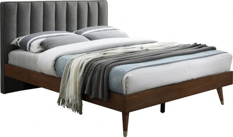 Meridian Furniture - Vance Polyester Linen Queen Bed In Grey - Vancegrey-Q