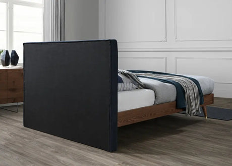 Meridian Furniture - Vance Polyester Linen Queen Bed In Navy - Vancenavy-Q